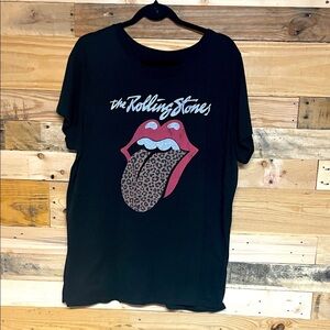 The Rolling Stones size 3 Black T-Shirt with Red Lips and Cheetah Print Tongue